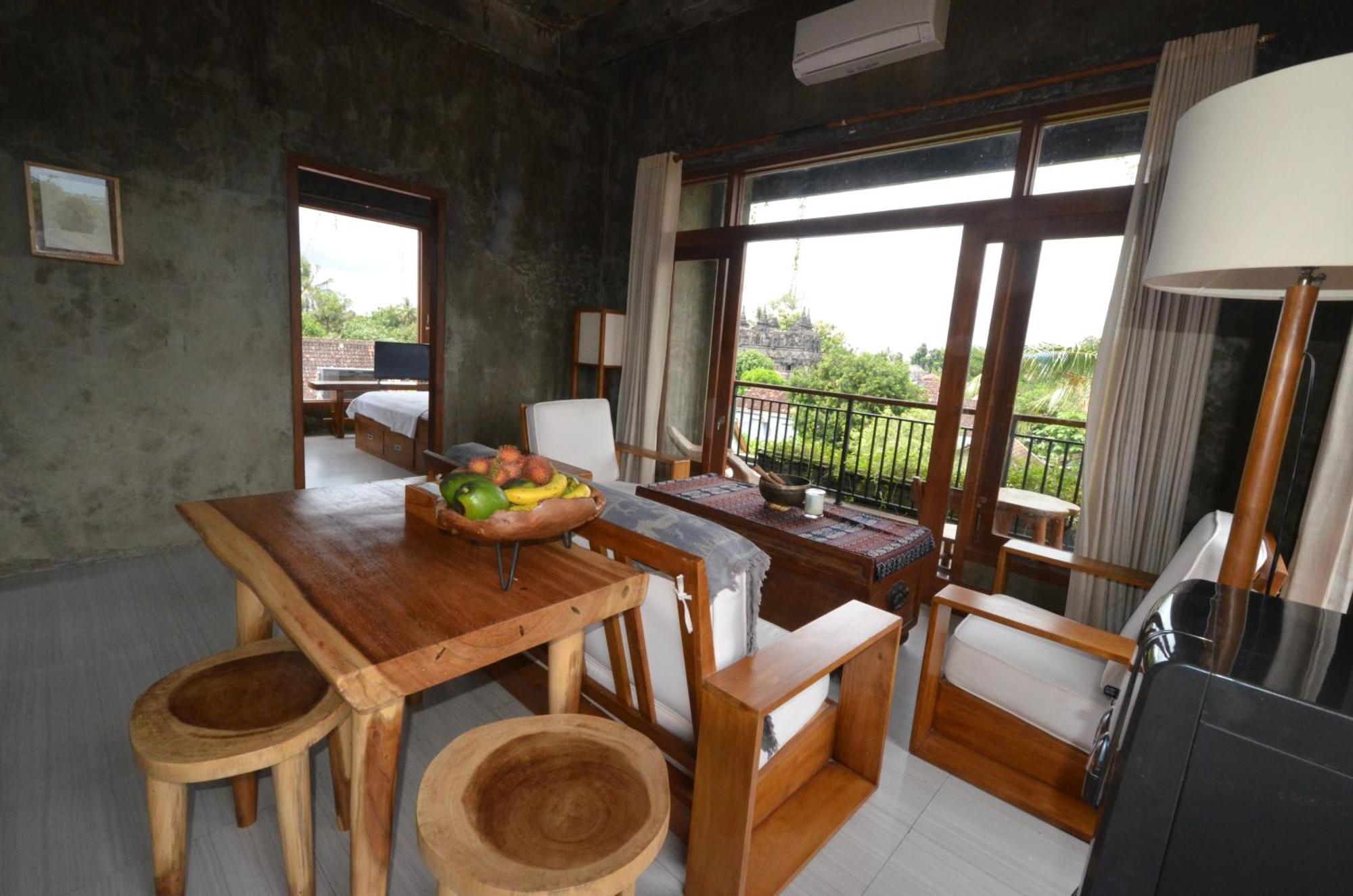 Ohmmstay - Rumah Pendopo Tanjungtirto المظهر الخارجي الصورة